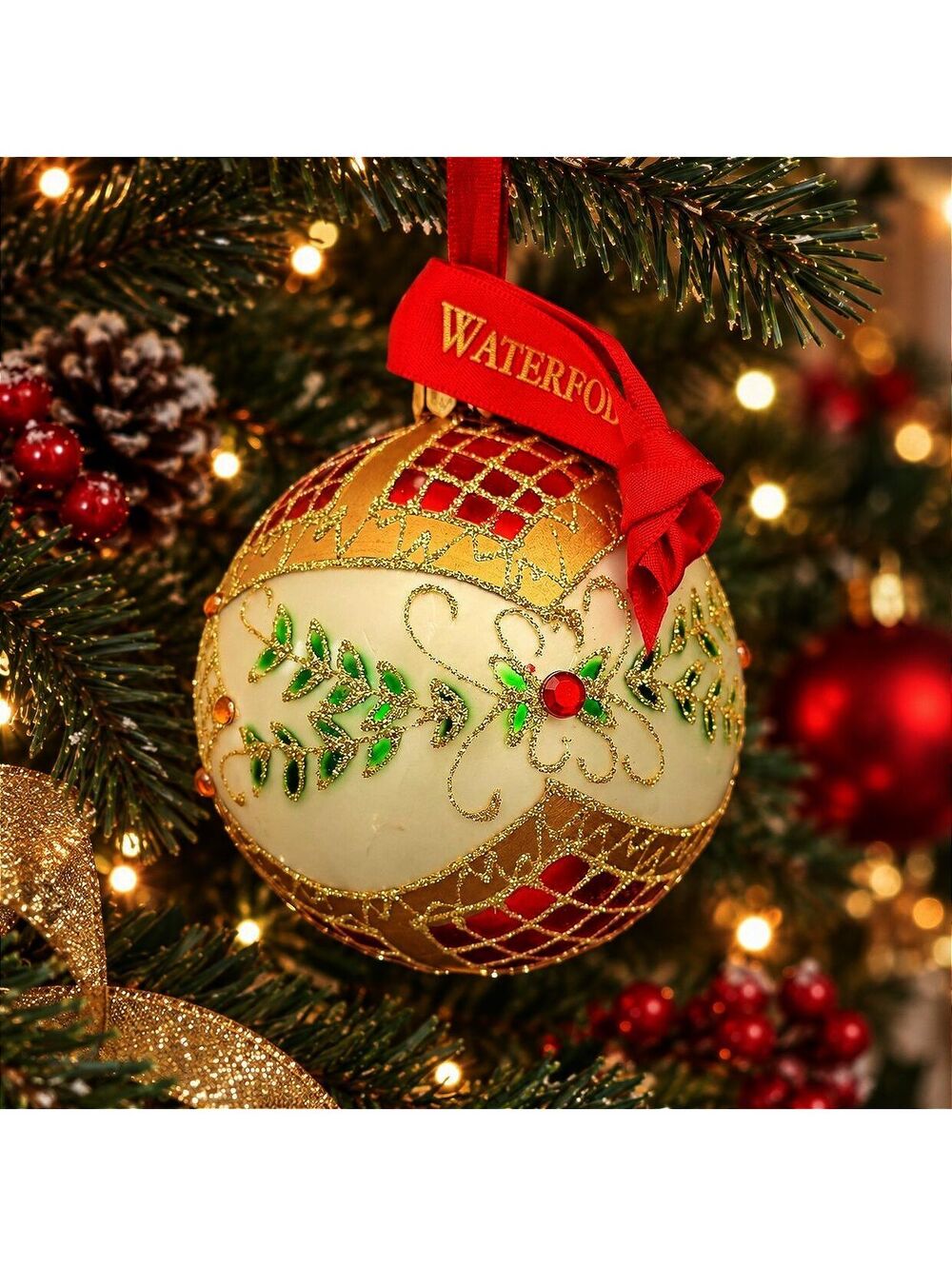 Vintage Waterford Holiday Heirlooms Mistletoe Ball Ornament w Original Box
